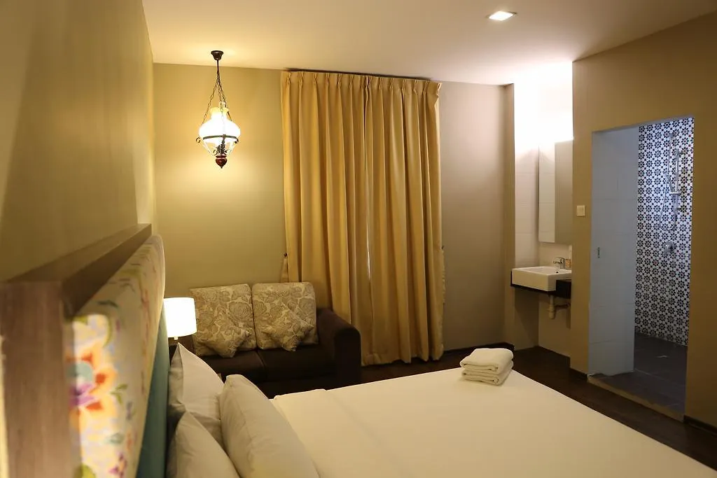 The Grand Jade Hotel Johor Bahru 2*,